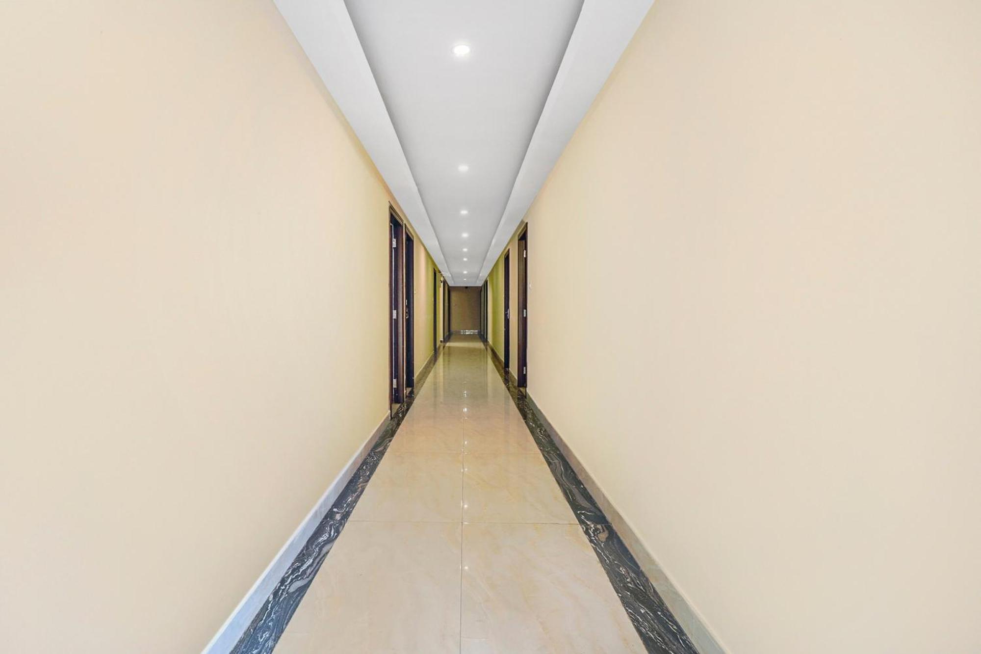Collection O 29 Church'S Inn Near Cubbon Park Bangalore Exterior foto